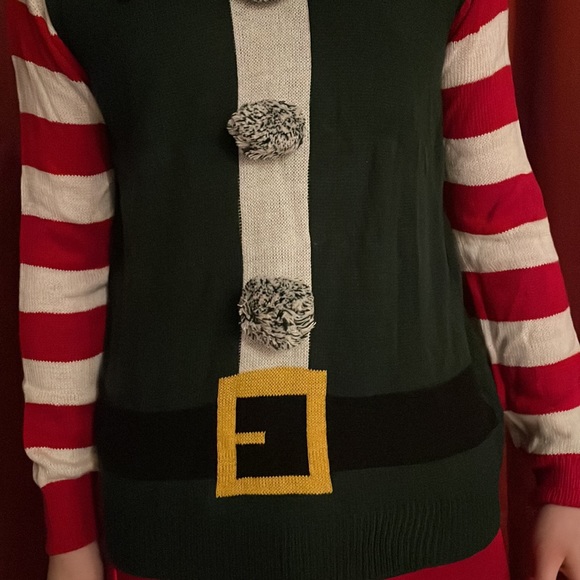 Green and Red Holiday Elf costume - Picture 3 of 13